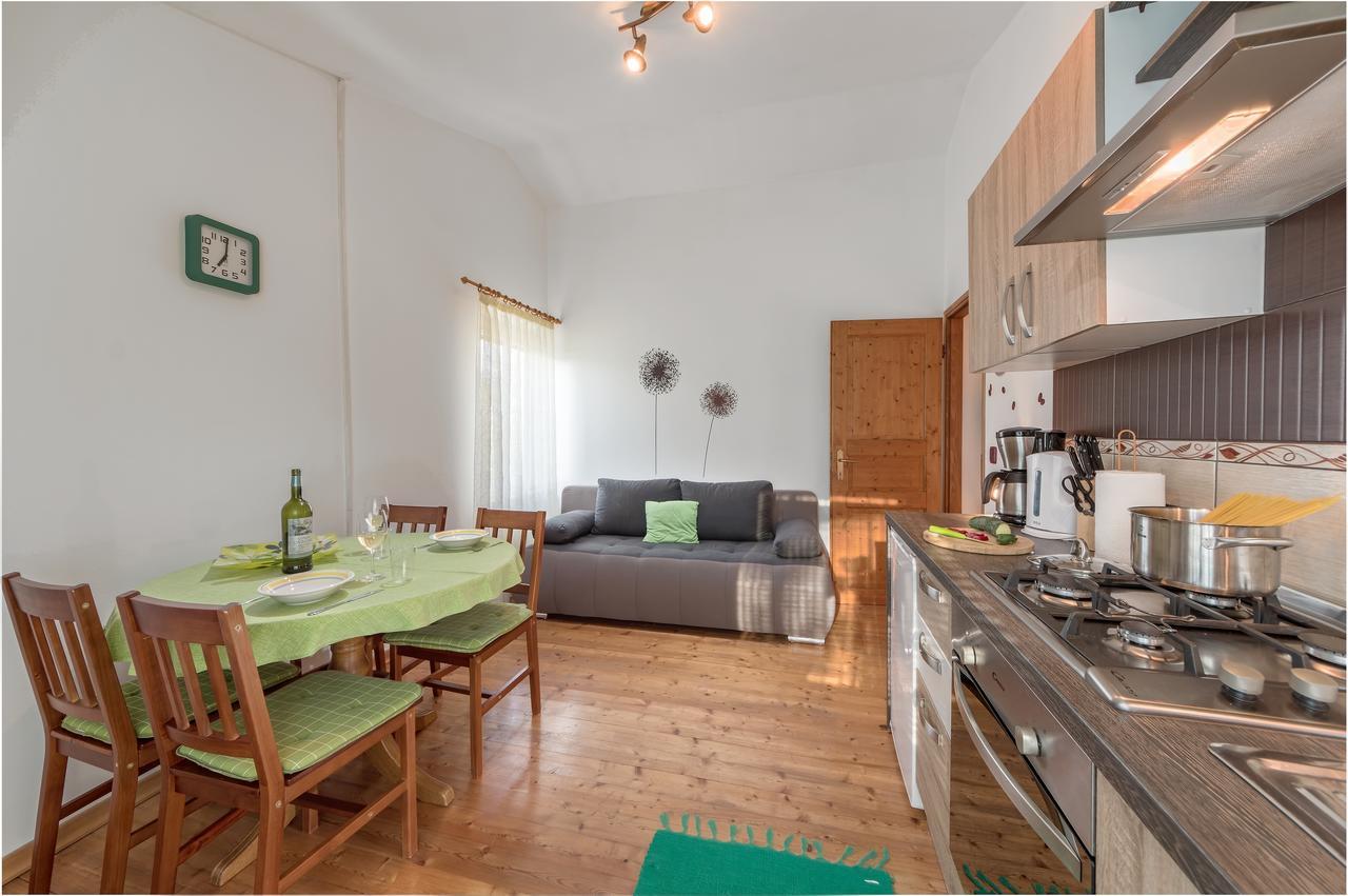 Apartment San Ližnjan Buitenkant foto